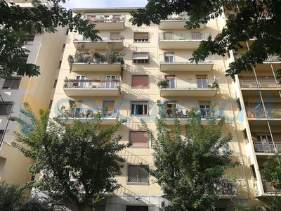 Appartamento Quadrilocale in affitto a Palermo