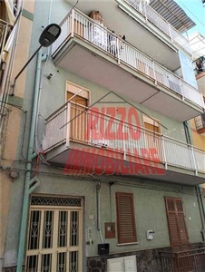 Appartamento residenziale buono/abitabile Roma-CVE-Figurella