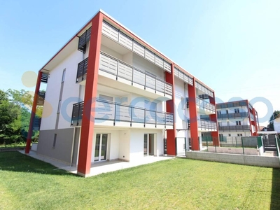 Appartamento Trilocale di nuova costruzione, in vendita in Via Alessandro Volta 83, Ceriano Laghetto