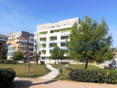 Appartamento Trilocale in vendita in Via Guelfi, Pescara