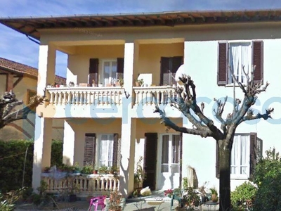 Appartamento Trilocale in vendita in Via Stagi, Forte Dei Marmi