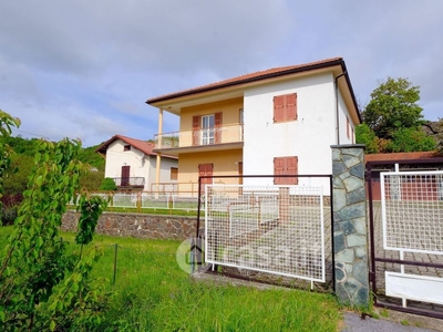 Casa indipendente in Vendita in a Urbe