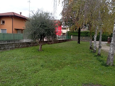 Casa Indipendente tricamere con giardino Bicinicco