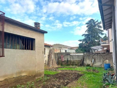 Casa Semi indipendente in Vendita ad Prato - 195000 Euro