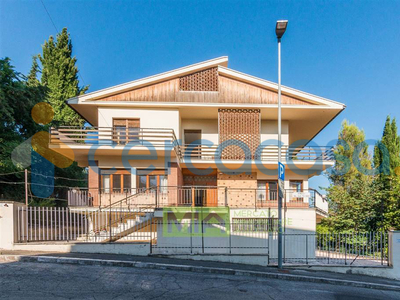 Casa singola in vendita a Macerata