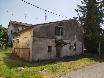 FUSIGNANO - CASA INDIPENDENTE AL GREZZO AVANZATO