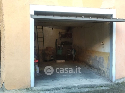 Garage/Posto auto in Vendita in Piazza Aldo Moro a Latina