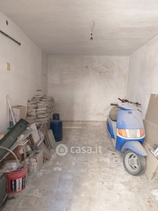 Garage/Posto auto in Vendita in Via Alberto Verdinois 11 a Palermo