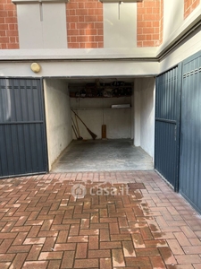 Garage/Posto auto in Vendita in Via Alessandro Manzoni a Parma