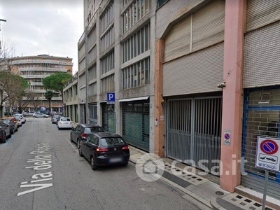 Garage/Posto auto in Vendita in Via della Rosta 27 a Udine