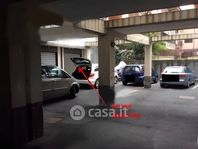 Garage/Posto auto in Vendita in Via Gravina 4 a Tremestieri Etneo