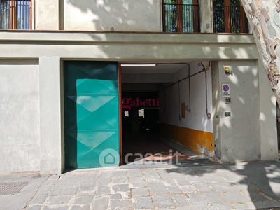 Garage/Posto auto in Vendita in Viale Corsica a Firenze