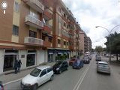 Negozio/Locale commerciale in Vendita in Viale Ofanto a Foggia