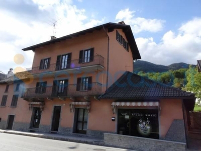 Palazzo in vendita in Via Domodossola 14, Druogno