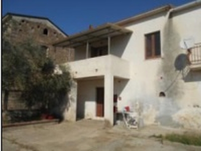 Stabile/Palazzo in vendita in frazione casale di carinola via appia km180, Carinola