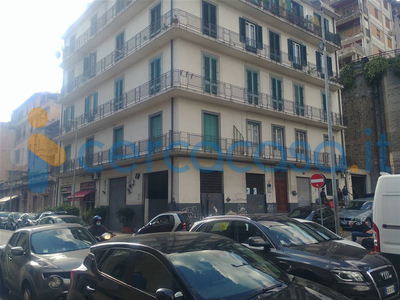Ufficio in affitto in Via 24 Maggio, Messina