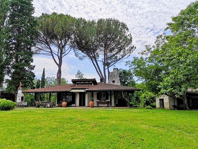 Vendita Rustico casale, in zona LE PINETE, FUCECCHIO