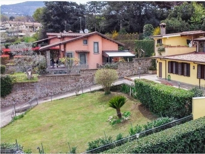 VENDITA VILLA BIFAMILIARE UNICO LIVELLO MQ 120