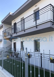 Villa a schiera di nuova costruzione, in vendita in Via Padre Giuseppe Zampa, San Severino Marche