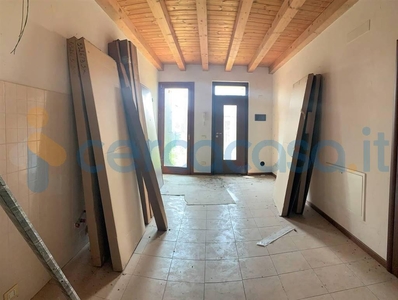 Villa a schiera di nuova costruzione, in vendita in Via Piemonte, Castelbelforte