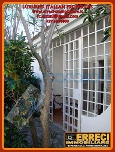Villa a schiera in vendita in Rosa Marina 181, Ostuni