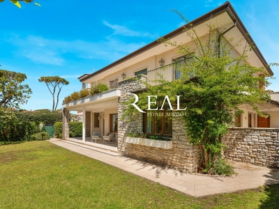 Villa arredata in affitto, Forte dei Marmi centro