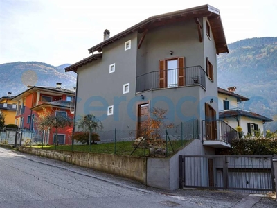 Villa di nuova costruzione, in vendita in Via Varola, Albosaggia