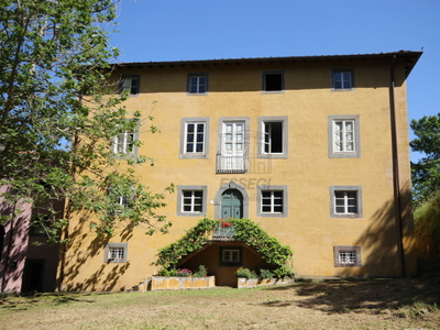 Villa di prestigio - ristrutturata a nord, Coreglia Antelminelli
