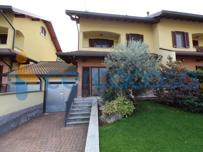 Villa in ottime condizioni in vendita a Bernate Ticino