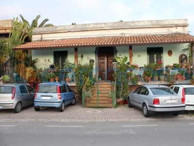 Villa in ottime condizioni in vendita a Capo D'Orlando