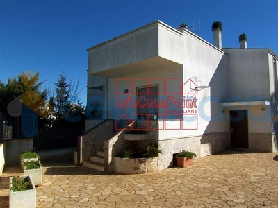 Villa in ottime condizioni in vendita a Castellana Grotte