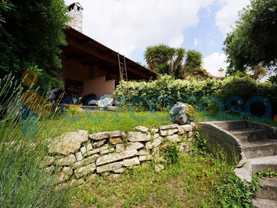 Villa in ottime condizioni, in vendita in Via Andromeda, Guidonia Montecelio