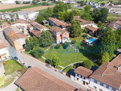 Villa in vendita a Palazzo Pignano