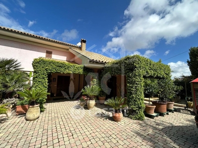 Villa in Vendita in Strada Licini a Chieti