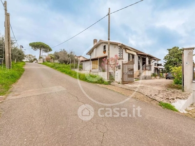 Villa in Vendita in Via Stragonello 89 a Lanuvio