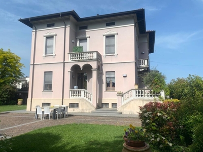 villa indipendente in vendita a Noceto