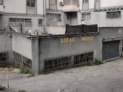 Box/Garage 421mq da ristrutturare a Ancona