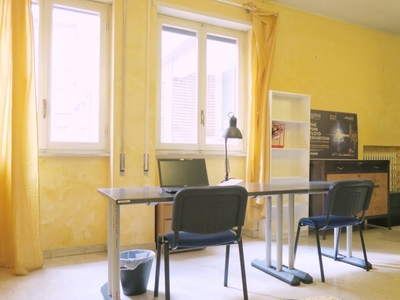 Camera funzionale in appartamento con 3 camere da letto a Trastevere, Roma