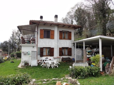 Casa Indipendente a Greccio in Via Spinacceto