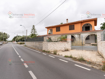 Casa indipendente con giardino, Siracusa fontane bianche