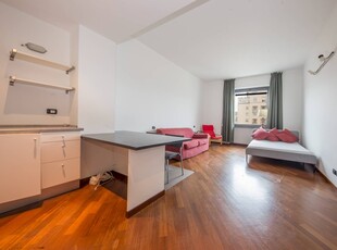 Affitto Appartamento Via Gabriele D' Annunzio, Genova