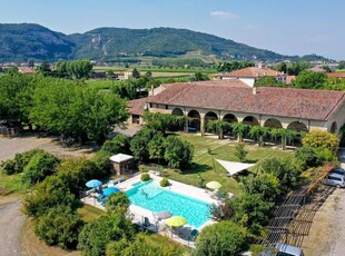 Appartamento a Longare con giardino e piscina