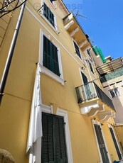 Appartamento di 130 mq a Sanremo