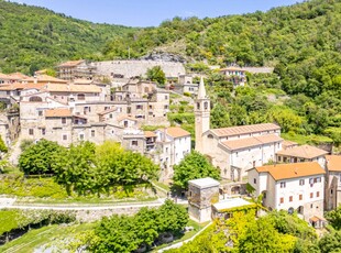 Appartamento in vendita in Castelvecchio di Rocca Barbena, Italia