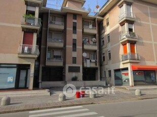 Appartamento in Vendita in Via Borgolecco a Montebello Vicentino