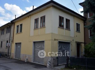 Appartamento in Vendita in Via Brennero 107 a Sant'Ambrogio di Valpolicella