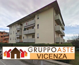 Appartamento in Vendita in Via Brenta 2 a Romano d'Ezzelino