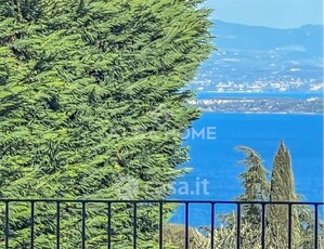 Appartamento in Vendita in Via G. B. Vighenzi 20 a Padenghe sul Garda