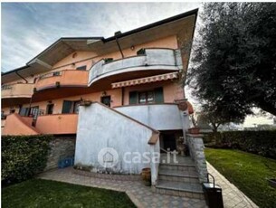 Appartamento in Vendita in Via Guglielmo Marconi 9 F a Nogarole Rocca