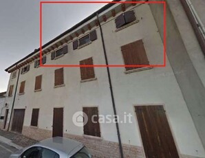 Appartamento in Vendita in Via Rovereto a Dolcè
